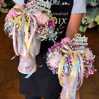 Aranjament floral decorativ